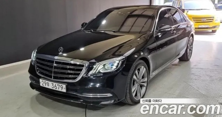 Mercedes-Benz S-Class 