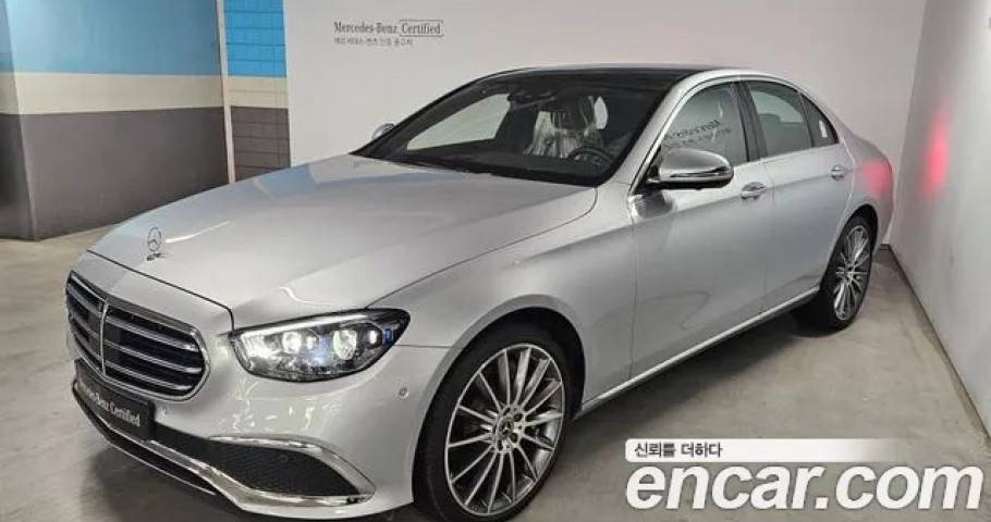 Mercedes-Benz E-Class 