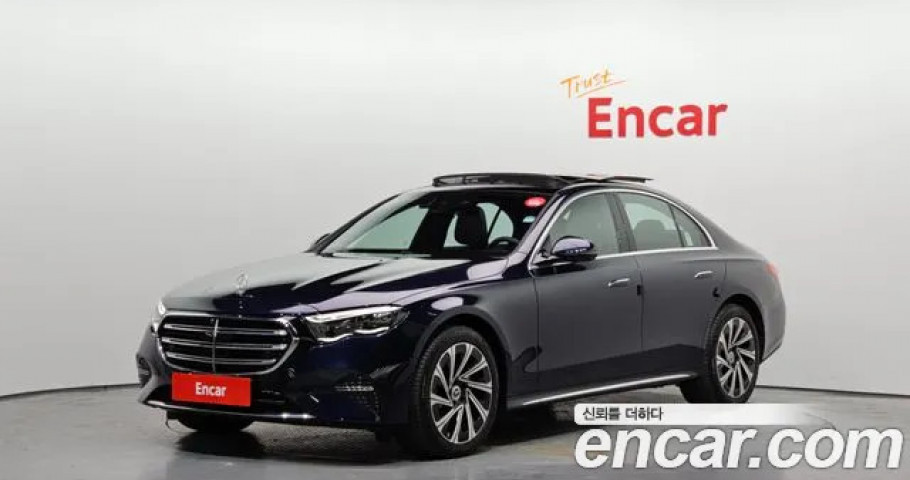 Mercedes-Benz E-Class 