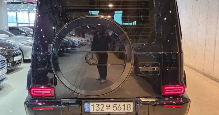 Mercedes-Benz G-Class 