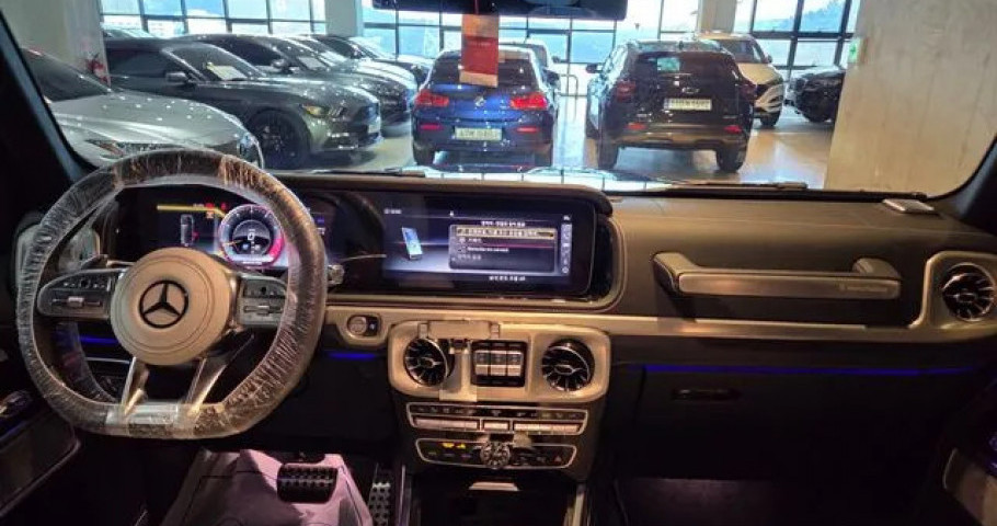 Mercedes-Benz G-Class 