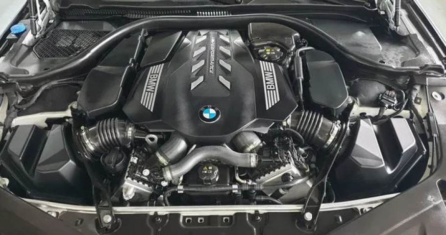 Bmw 8-Series 