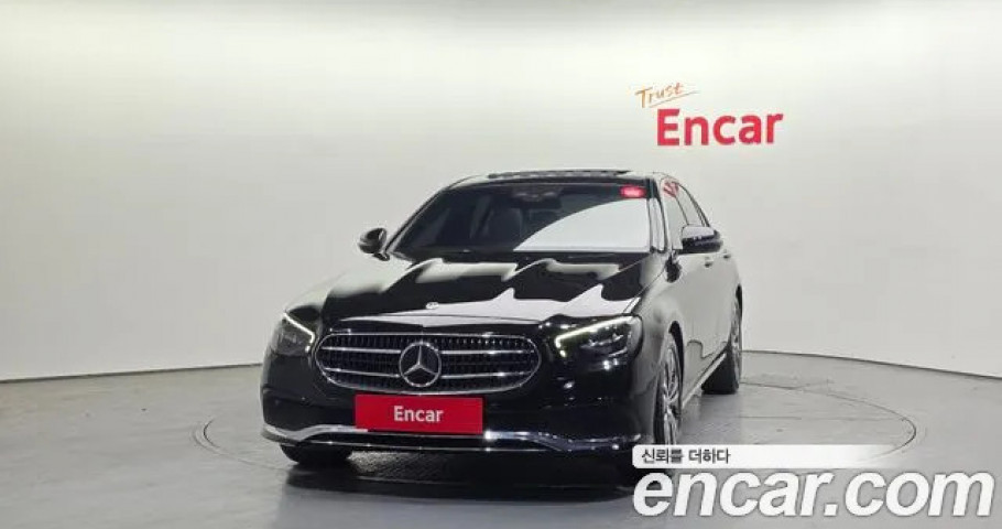 Mercedes-Benz E-Class 