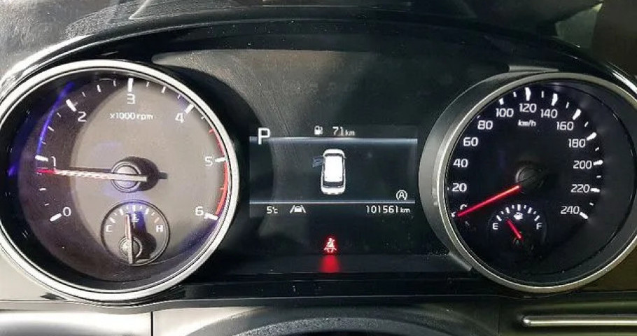 Kia Carnival 