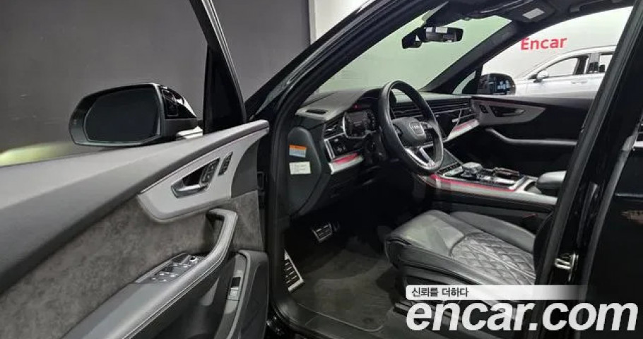 Audi Q7 
