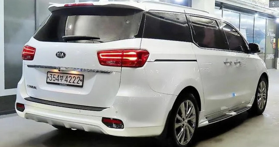 Kia Carnival 