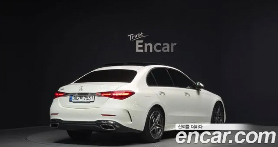 Mercedes-Benz C-Class 
