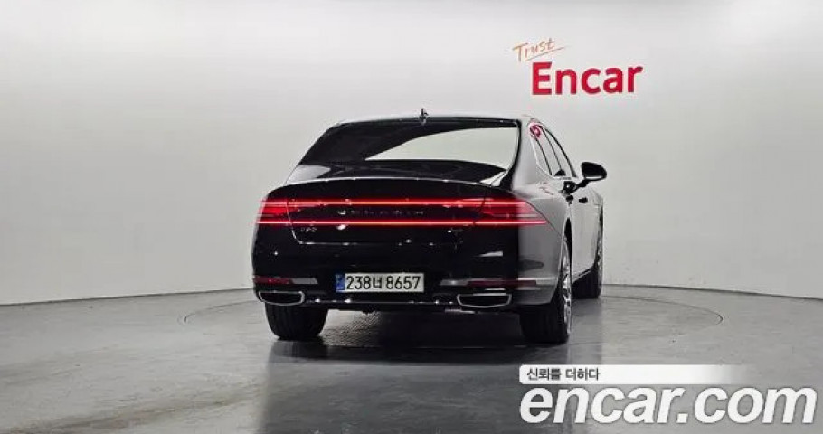 Genesis G90 