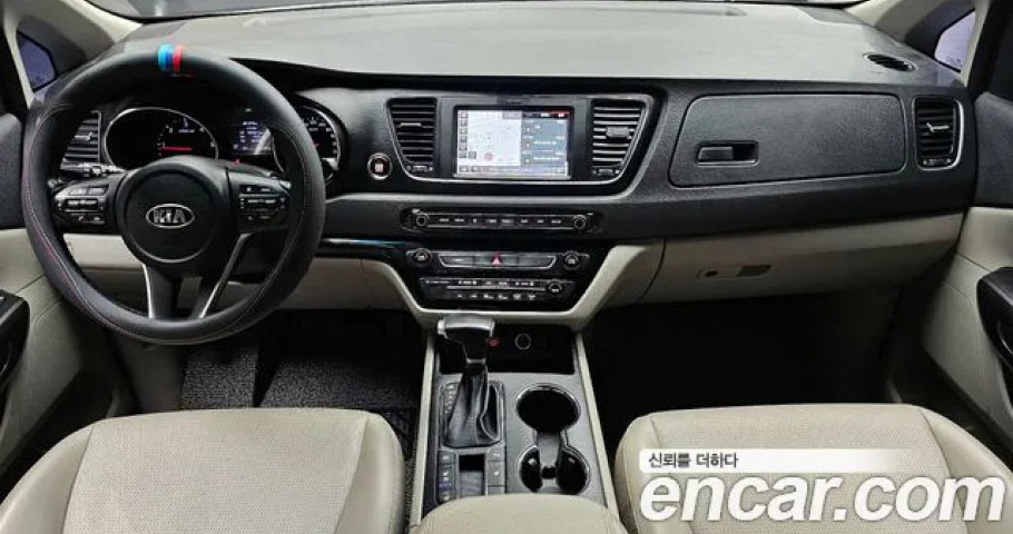 Kia Carnival 