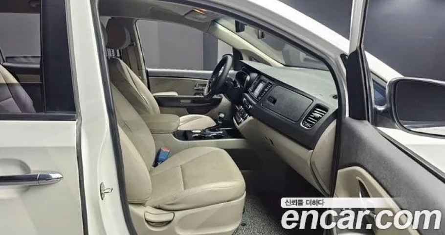 Kia Carnival 