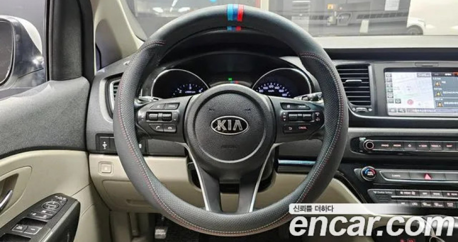 Kia Carnival 