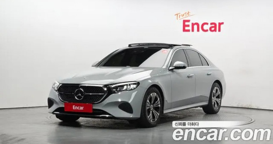 Mercedes-Benz E-Class 
