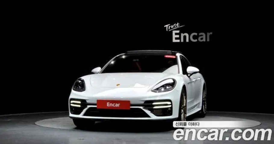 Porsche Panamera 