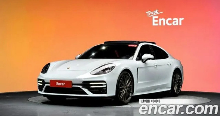 Porsche Panamera 