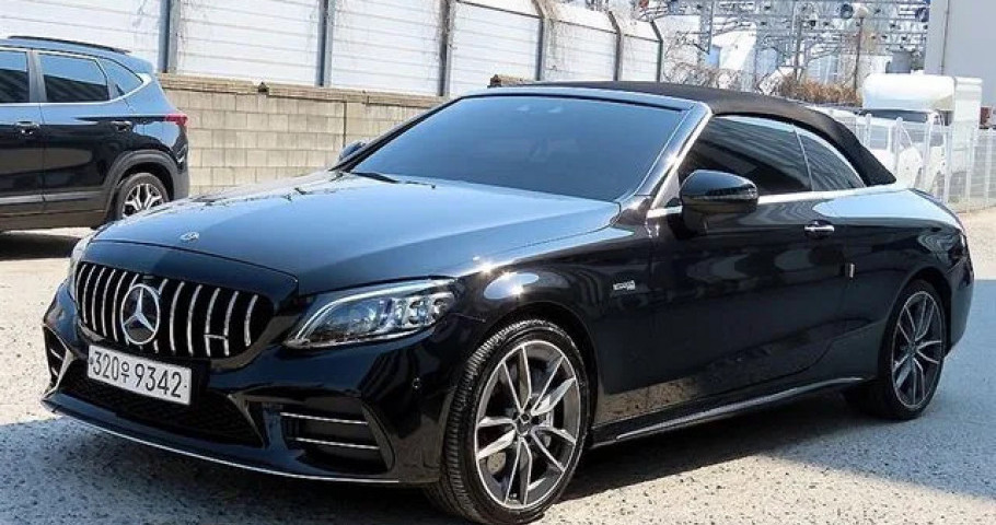 Mercedes-Benz C-Class 