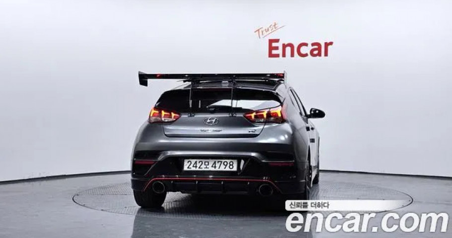 Hyundai Veloster 