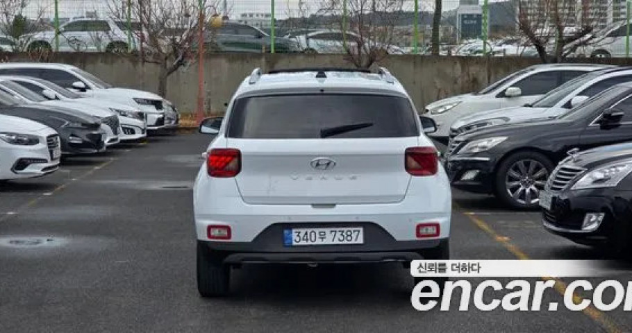 Hyundai Venue 