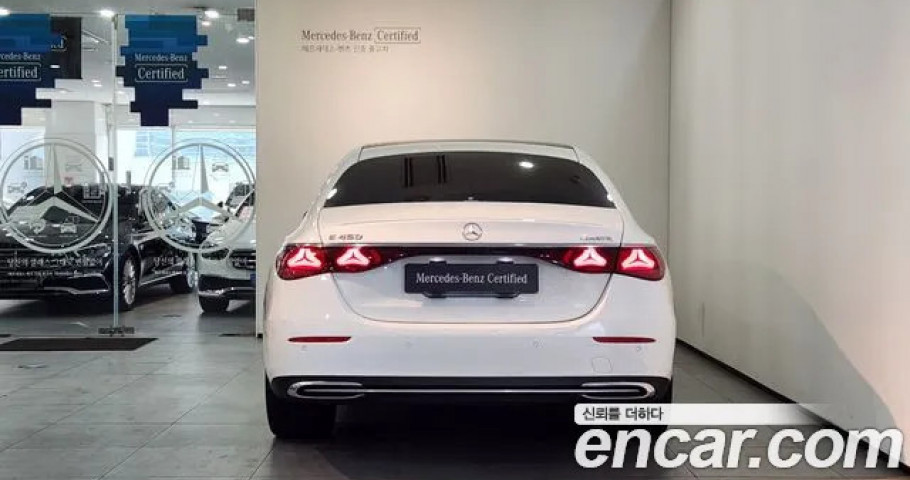 Mercedes-Benz E-Class 