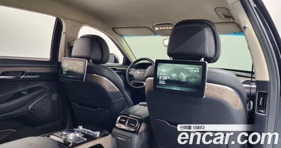 Genesis G90 