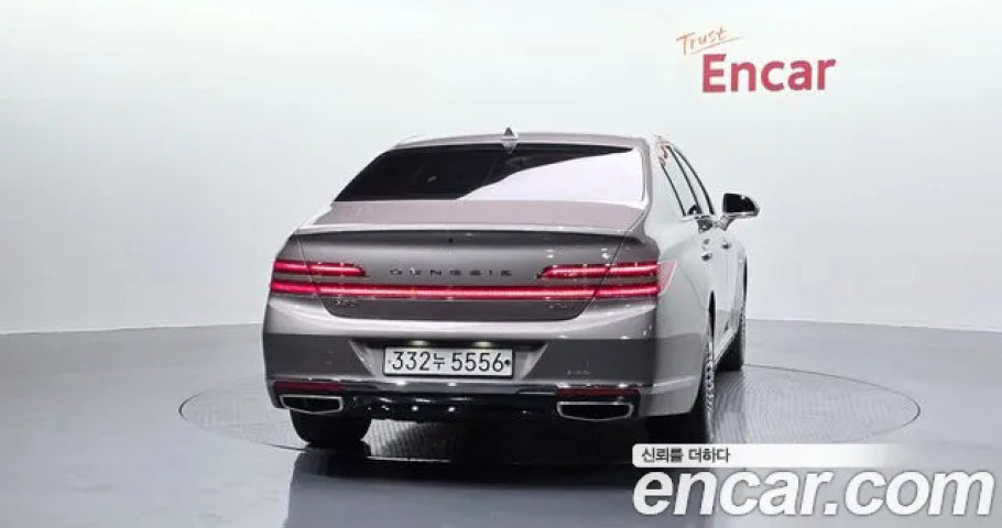 Genesis G90 