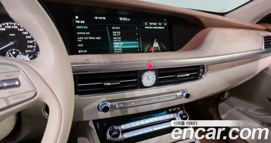 Genesis G90 