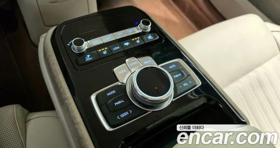 Genesis G90 