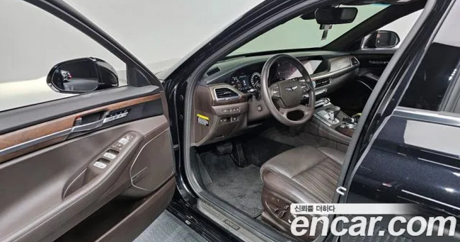 Genesis G90 
