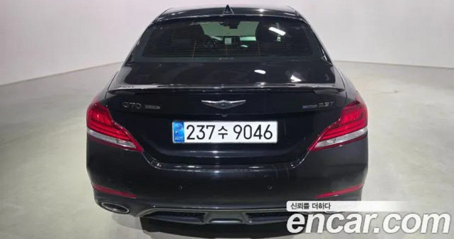 Genesis G70 