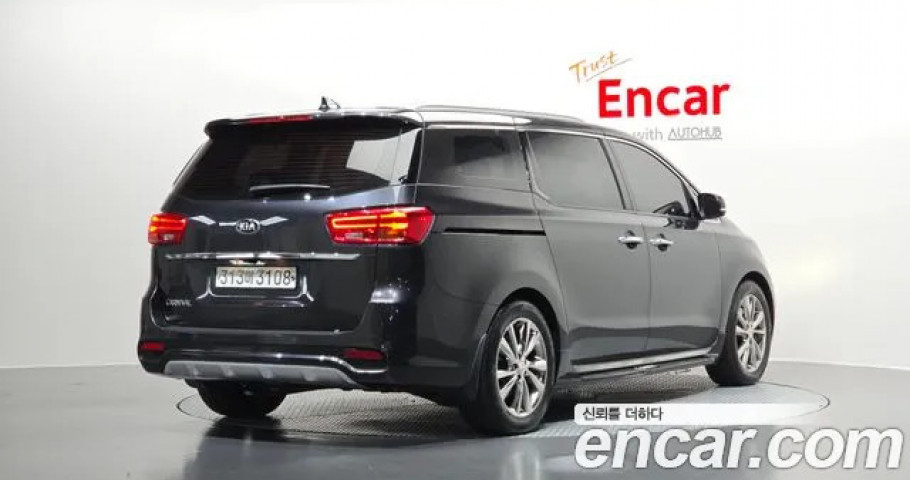 Kia Carnival 