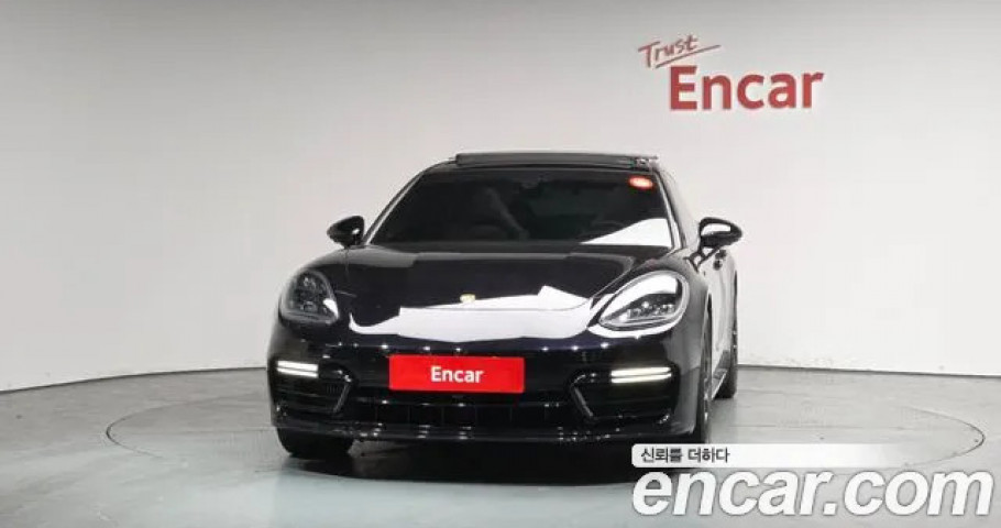 Porsche Panamera 