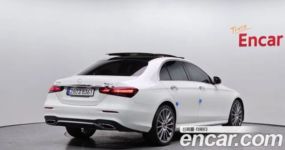 Mercedes-Benz E-Class 