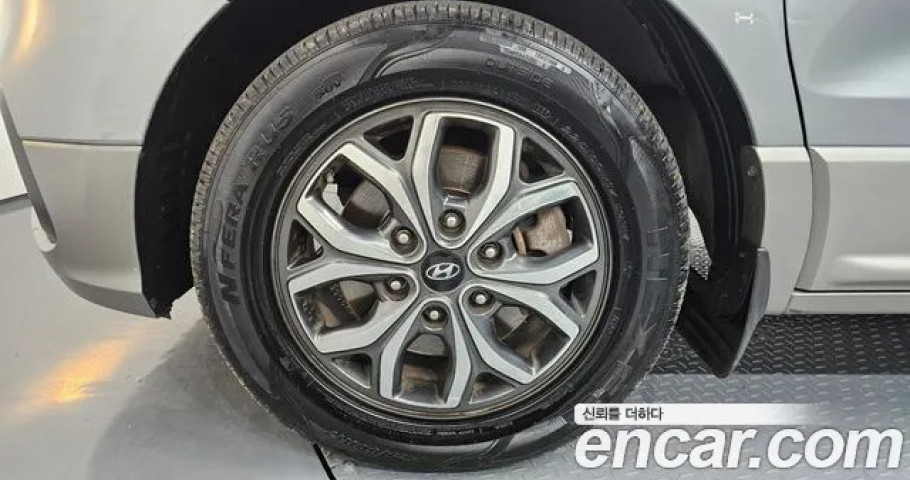 Hyundai Starex 