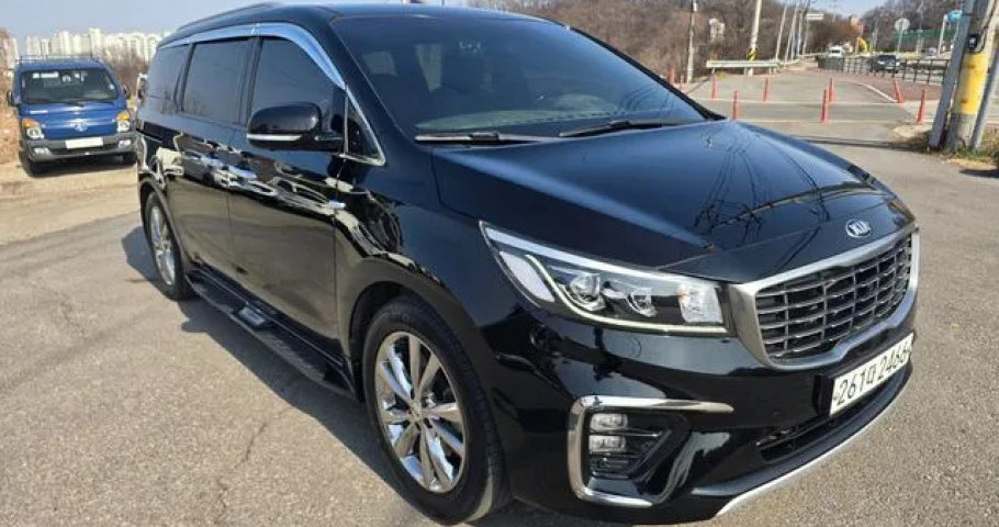 Kia Carnival 