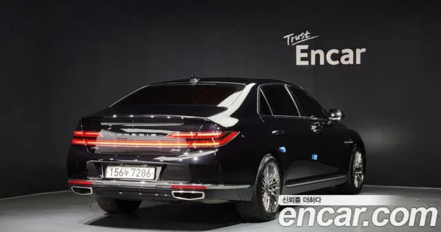 Genesis G90 