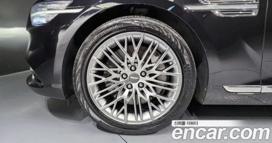Genesis G90 
