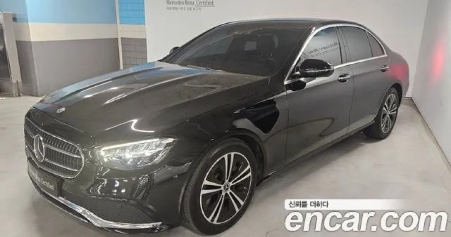 Mercedes-Benz E-Class 