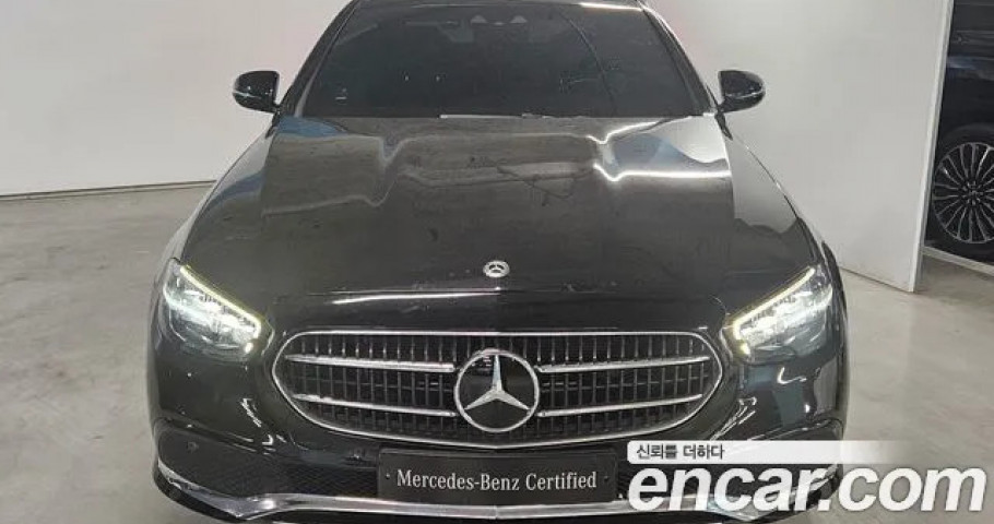 Mercedes-Benz E-Class 