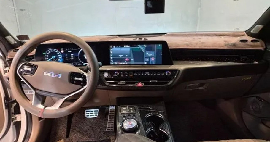 Kia K8 