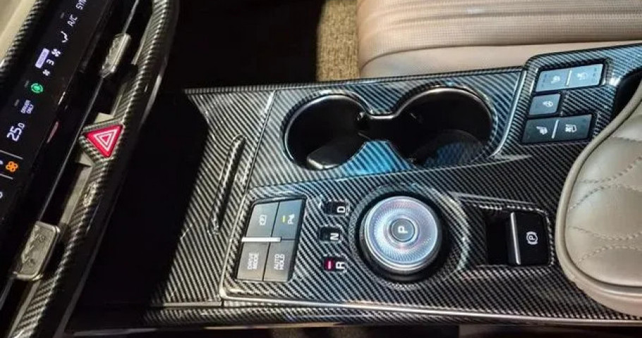 Kia K8 