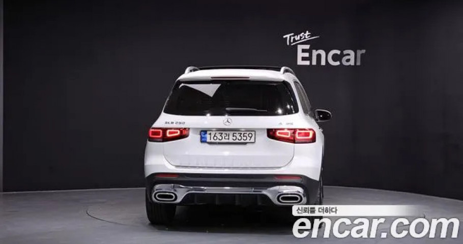 Mercedes-Benz Glb-Class 