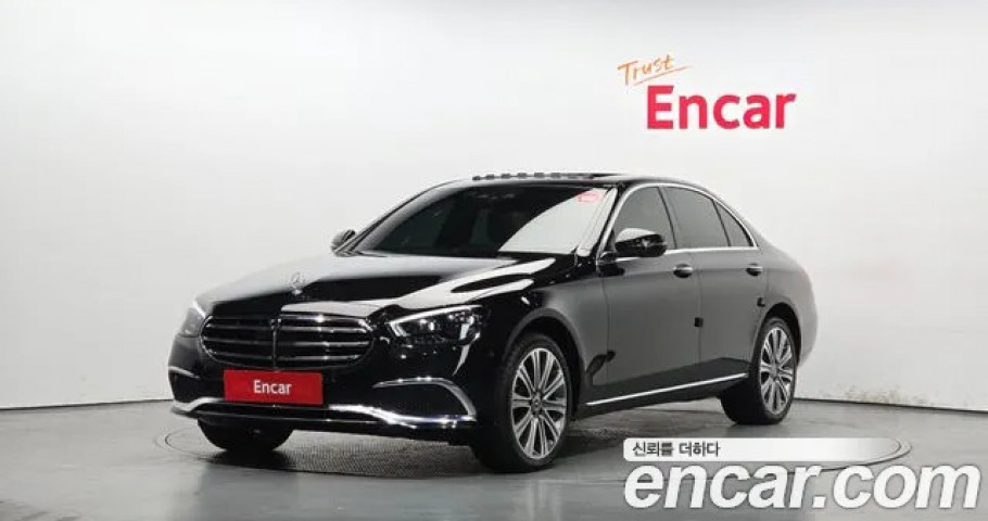 Mercedes-Benz E-Class 