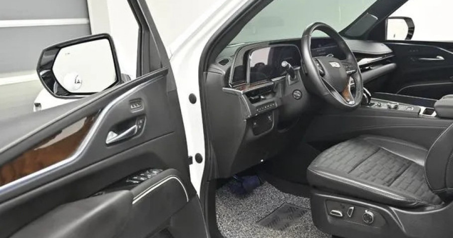 Cadillac Escalade 