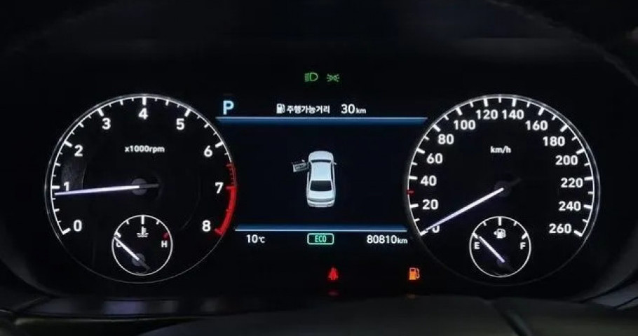 Genesis G90 
