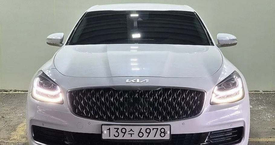 Kia K9 
