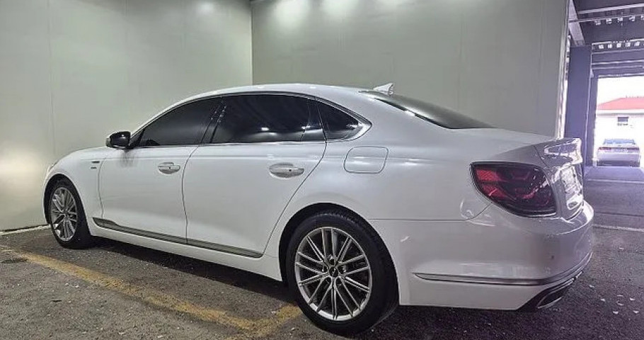 Kia K9 