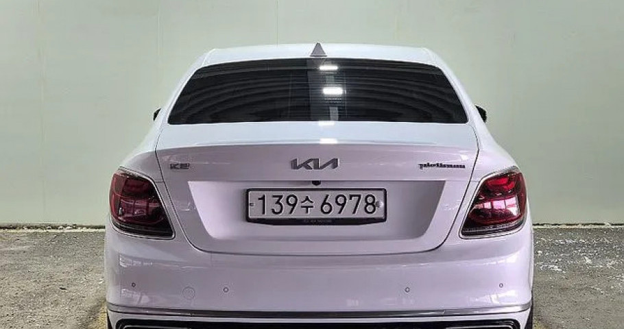 Kia K9 