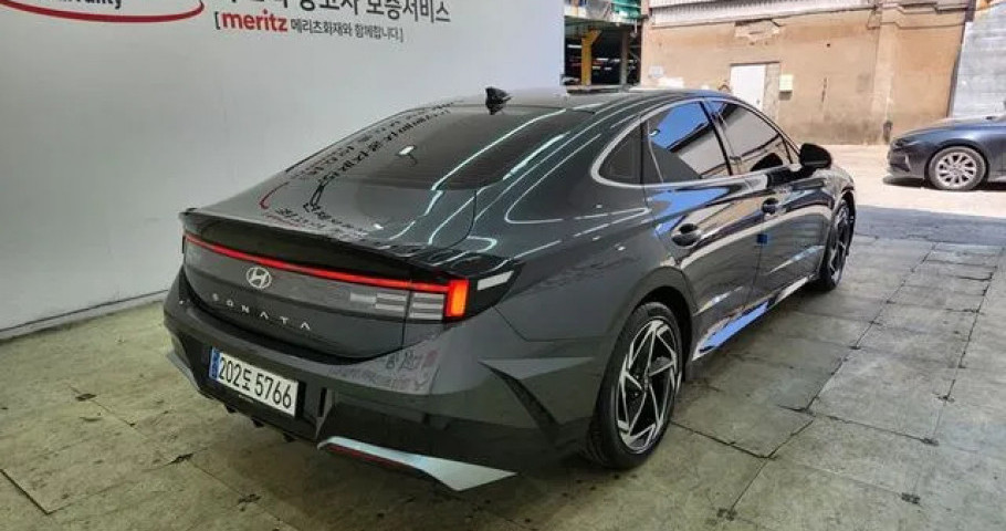 Hyundai Sonata 