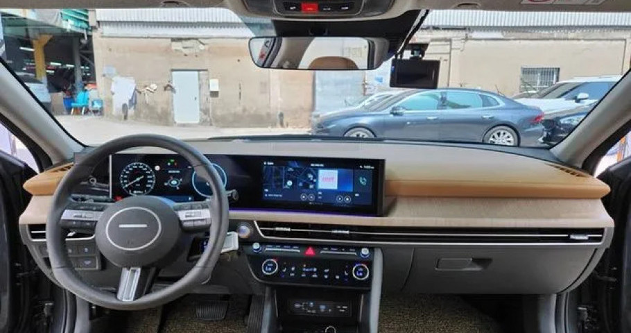 Hyundai Sonata 