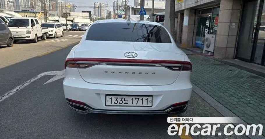 Hyundai Grandeur 