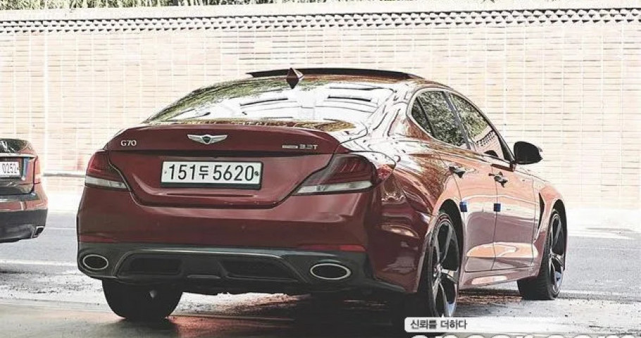 Genesis G70 